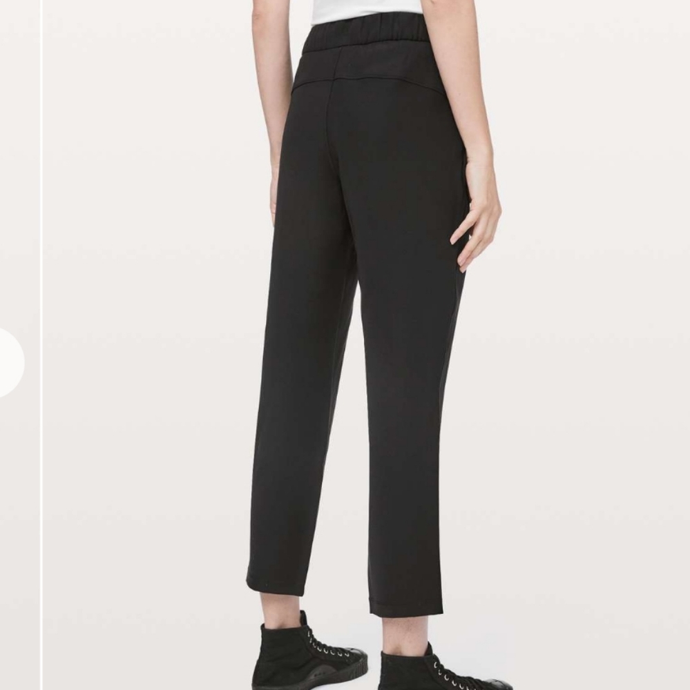 Lululemon On The Fly Pant *Woven 27" Black
